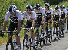 Team Sky future in doubt after owner withdraws from cycling