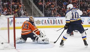 Blues break tie on replay review in 3rd and beat Oilers 4-1