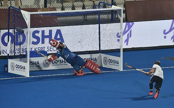 Juncosa saves the penalty stroke in Spain v France Match - FIH Men&#039;s Hockey World Cup