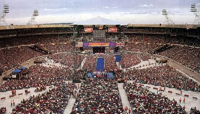 1992 SummerSlam was hosted at the sold-out old Wembley Stadium