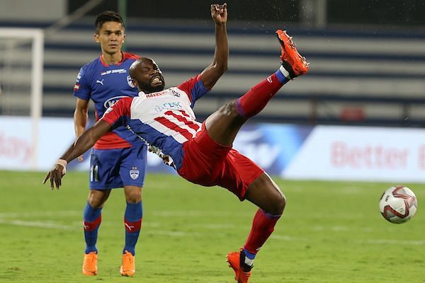 Andre Bikey of ATK attempts to clear the ball during the match against Bengaluru FC (Image: ISL)