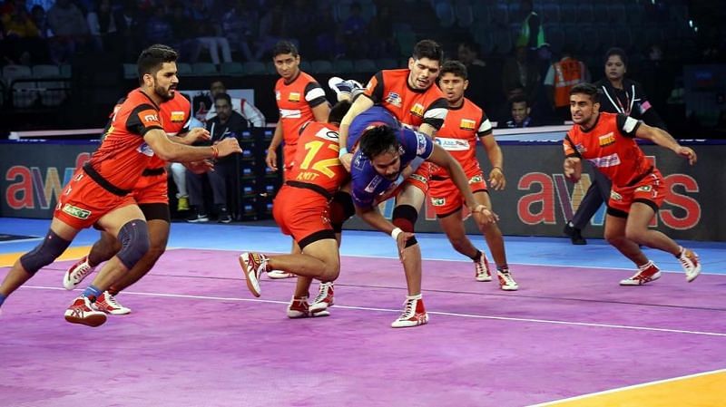 Can the Bulls&#039; defense get their act together against the Telugu Titans?