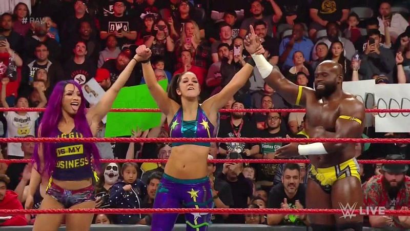 Sasha Banks helped Bayley pick up the win on Raw 