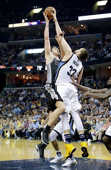 San Antonio Spurs v Memphis Grizzlies - Game Three