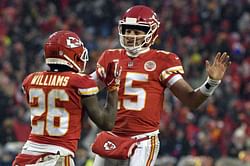 Chiefs roll past Colts 31-13 to reach AFC title game