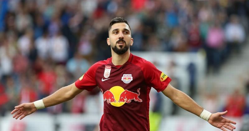 Moanes Dabour in action for Red Bull Salzburg