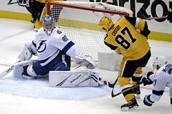 Penguins hold off NHL-leading Lightning 4-2