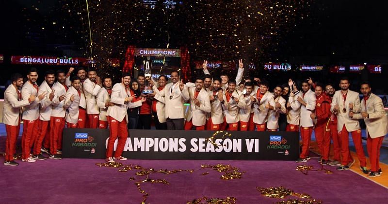 Bengaluru Bulls clinched the trophy of PKL Season 6 in an emph