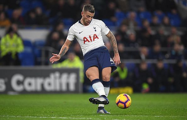 Toby Alderweireld has inked a one-year extension at Spurs