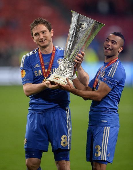 Frank Lampard and Ashley Cole with the Europa League Cup