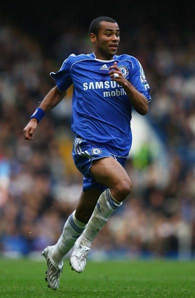 Ashley Cole shows his pace