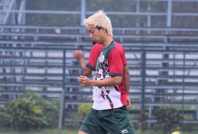 Yuta Kinowaki suffered an injury just before the kickoff