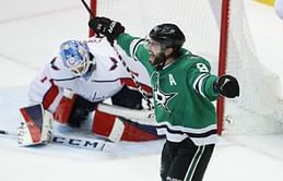 Seguin's 2nd goal lifts Stars past Capitals 2-1 in OT