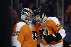 Van Riemsdyk's hat trick leads Flyers past Wild