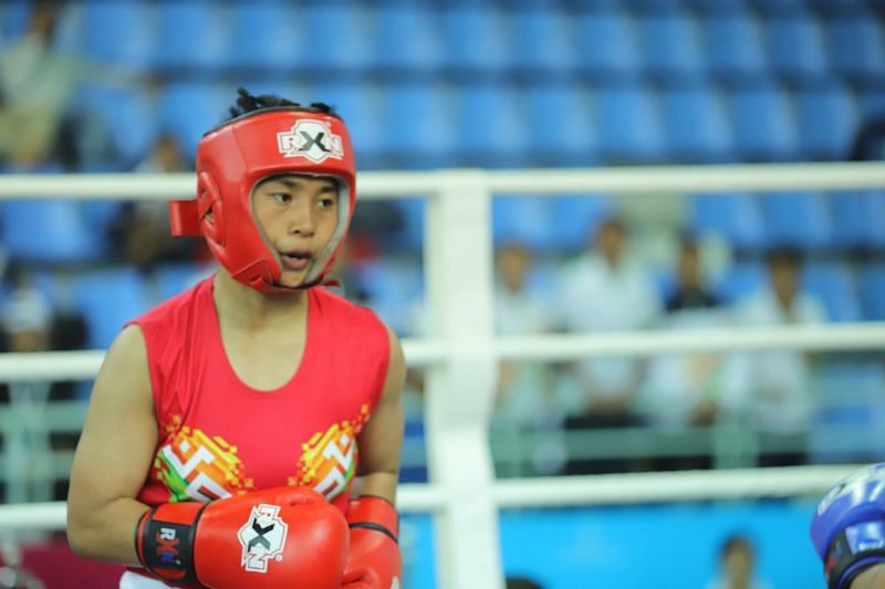 U-17 girls&#039; 52kg (Light Bantam) gold medallist, Noarem&Acirc;&nbsp;Baby Chanu (Red) from Manipur in action