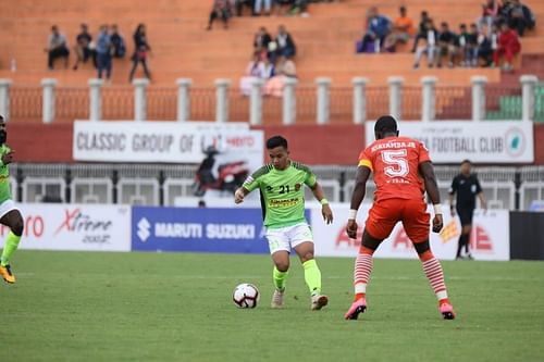 Bodo (L) in action against Neroca