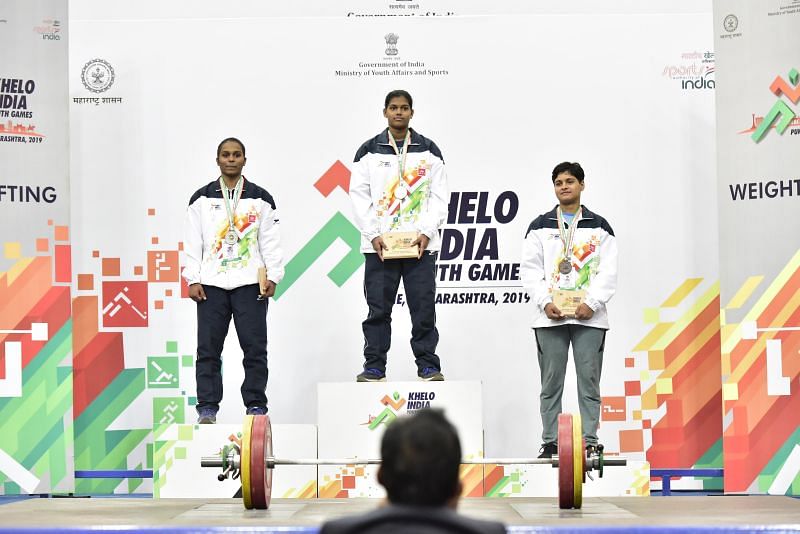 U-21 Women&acirc;€™s 71kg champion Akshata Kamati of Karnataka (middle) with her gold medal at Khelo India Youth Games