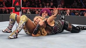 WWE Humor: Revival member jokes about Sasha Banks' wardrobe malfunction