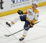 Forsberg leads Predators past Blackhawks 4-3