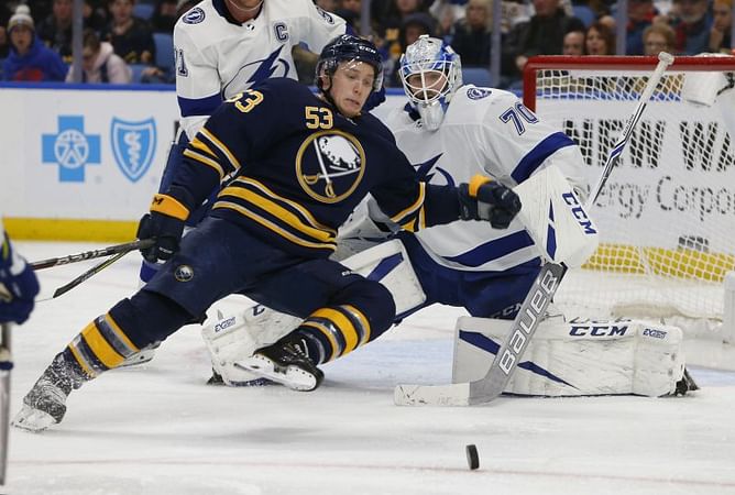 Stamkos breaks late tie, Lightning beat Sabres 5-3