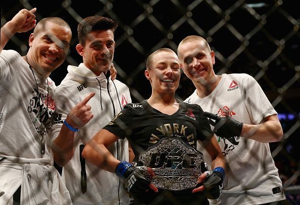 Rose Namajunas wins the Strawweight title at UFC 217