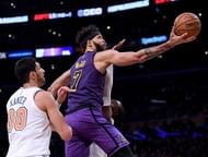New York Knicks v Los Angeles Lakers