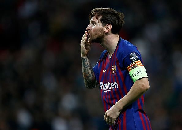 Messi scores against Tottenham in the UCL