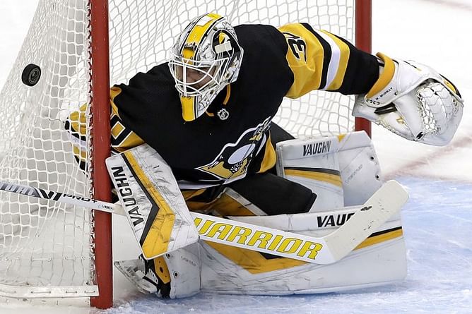 Penguins top Jets 4-0 to run winning streak to 8