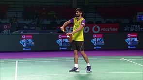 VIDEO: First time ever a Paralympian plays a champion at Vodafone PBL