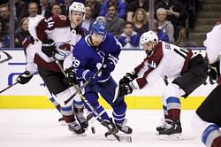 Soderberg's 1st hat trick leads Avalanche past Leafs 6-3