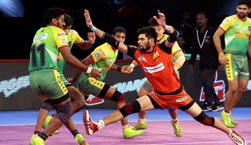 Bengaluru Bulls' skipper Rohit Kumar in action against the Patna Pirates