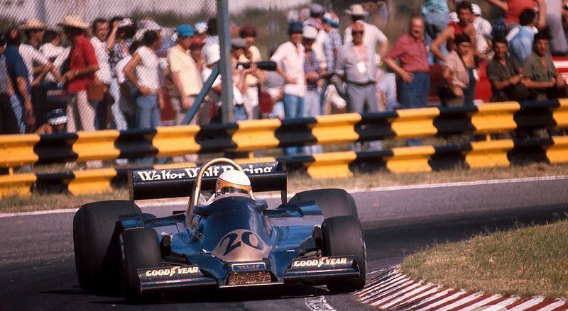 Jody Scheckter on his way to Wolf&#039;s debut win in Buenos Aires