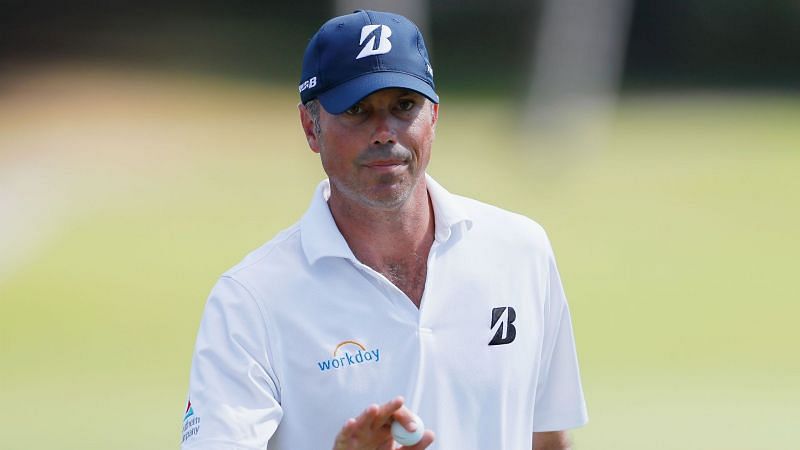 Kuchar moves into lead, Spieth misses cut in Hawaii