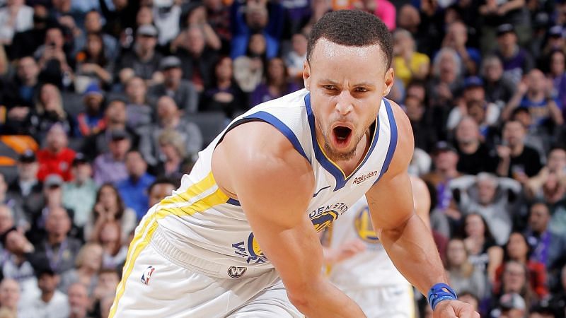 Stephen Curry knocked down 10 three-pointers against the Kings