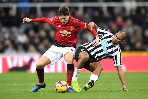 Newcastle United v Manchester United - Premier League