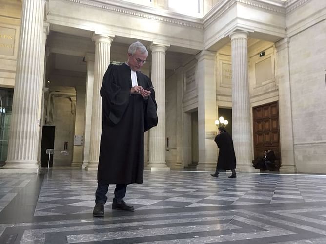 France: Ex-champ swimmer admits 'shame' at child rape trial