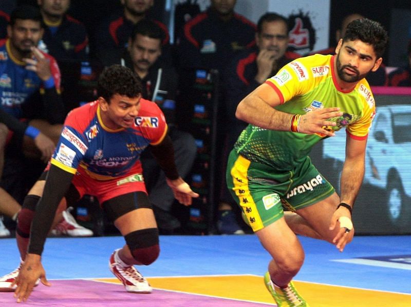 Pardeep Narwal got awarded as the best raider of the tournament.