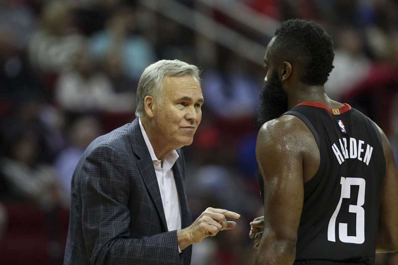 Rockets&#039; Head Coach Mike D&#039;Antoni in discussion with James Harden