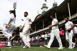 AUS vs IND: चौथे टेस्ट मैच में काले आर्मबेंड बांधकर उतरे दोनों टीमों के खिलाड़ी