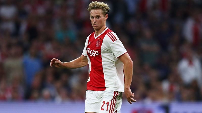 De Jong looks to be one step closer to joining the club