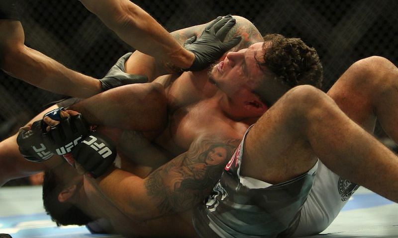 Frank Mir becomes the first man to submit 