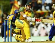 Matthew Hayden brought the concept of Mongoose bat in the world of cricket.