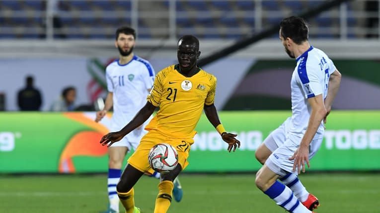 The Uzbekistan defenders didn&#039;t give Awer Mabil any free space to breathe