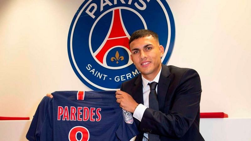 Paredes was already presented at PSG and met with his new teammates
