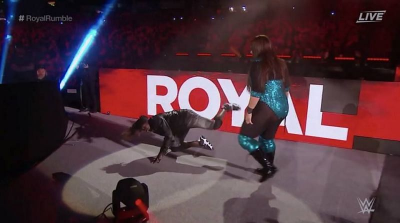 Nia Jax attacked R Truth to enter the men&#039;s Rumble match