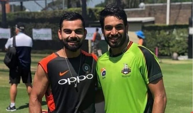 Virat Kohli faces Pakistan pace duo to prepare for Sydney Test