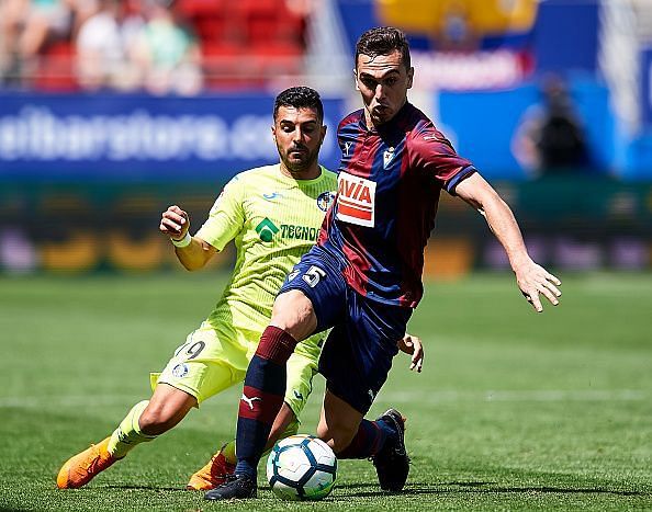 Escalante&#039;s defensive contributions were disappointing against Barcelona