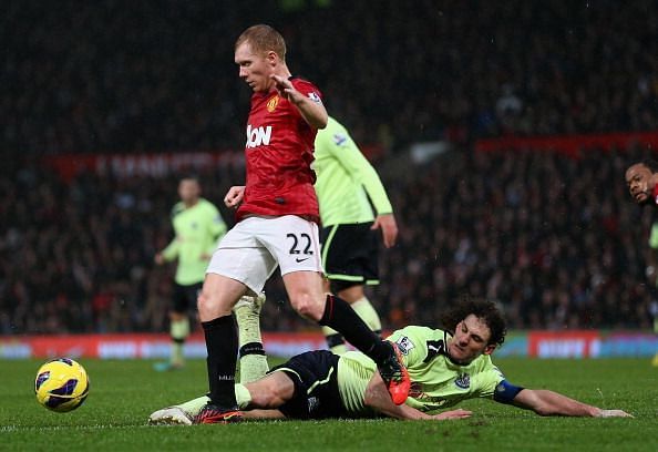 Paul Scholes in action for Manchester United