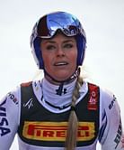 Battered and bruised, Vonn is down to her last race