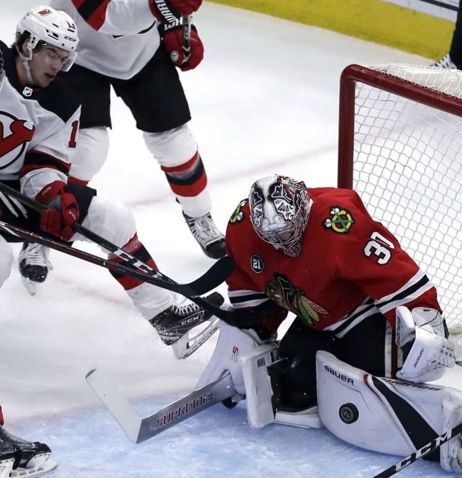 Kane keeps rolling, leads Blackhawks past Devils 5-2